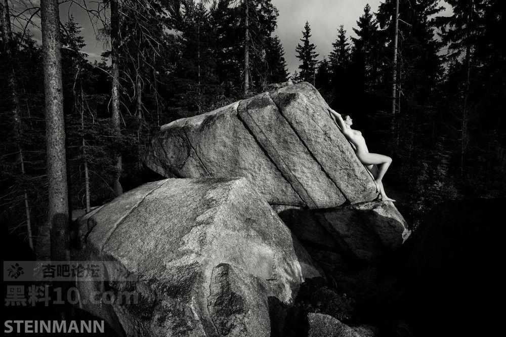 Body + Rock by artinkl on DeviantArt 2.jpg