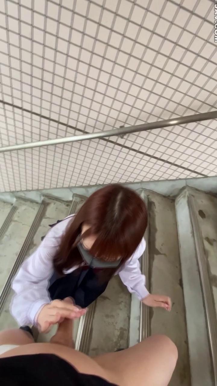 【野】在学校的美少女被色叔叔要求骑鸡巴，操完了还要光着身子溜达[00-00-00][2023121.jpg